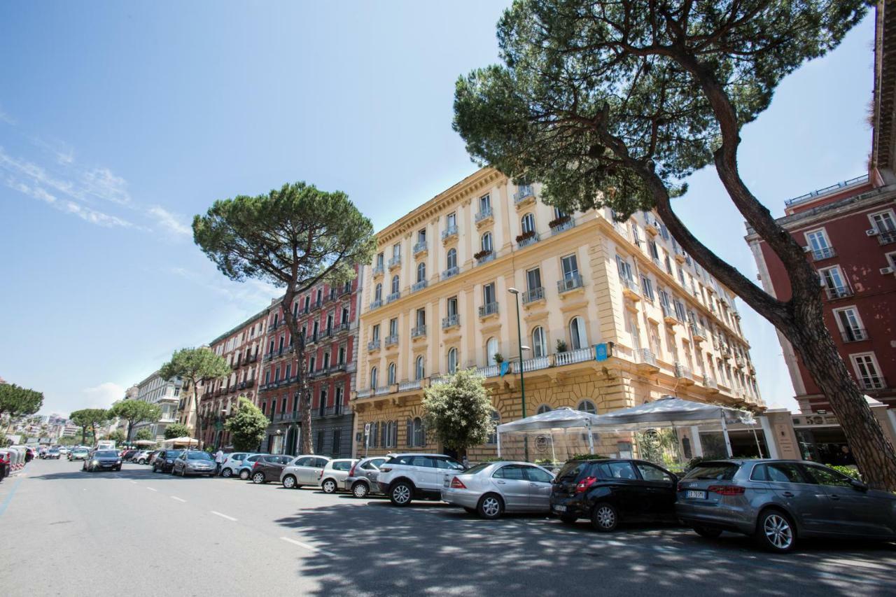 Regina Elena Bed & Breakfast Napoli